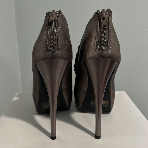 Qupid Ruffled Platform Bootie - Picture 11 of 15